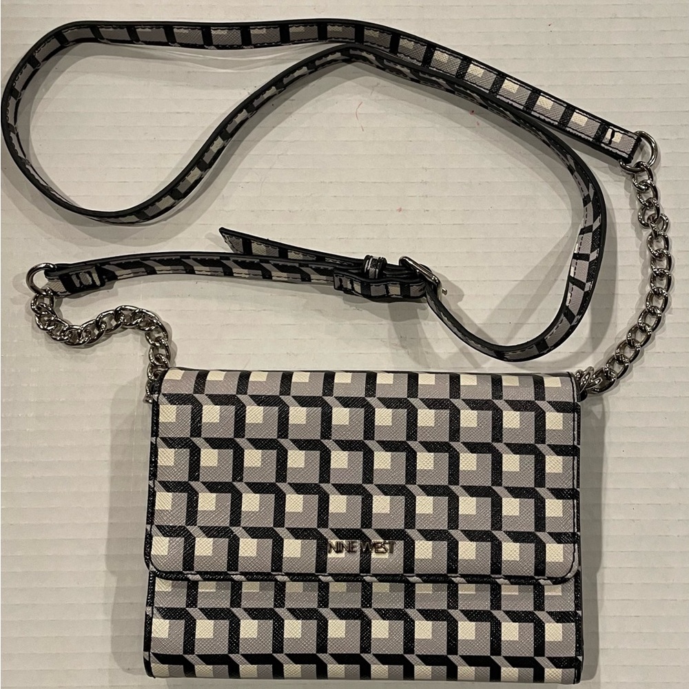 Designer NINE WEST Purse Grey Black White Mini Cross-body Wallet Chain